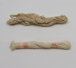 Мулине белого цвета (2 предмета)